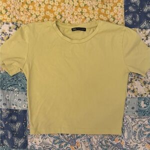 Zara Women's Yellow Green Short Sleeve Tee